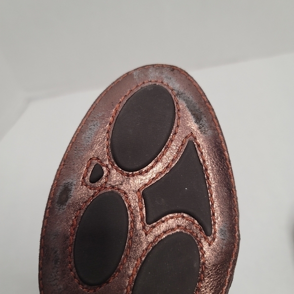 AllBlack Bronze Brown Leather Button Accent Art To Wear Slip On Shoe - Picture 6 of 9